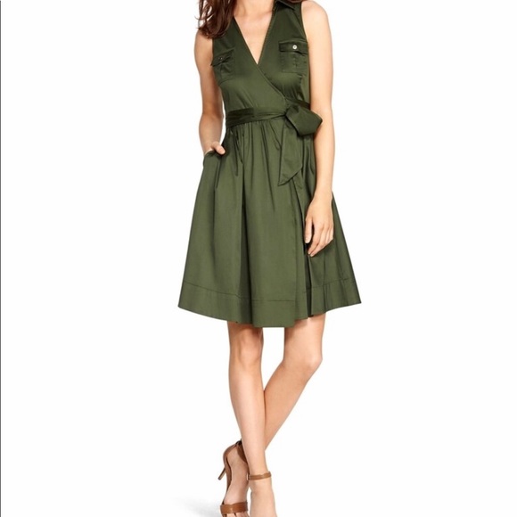 Dress - Picture 2 of 2